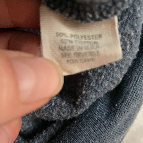 VTG Elizabeth & James Sweatshirt tee - Picture 10 of 15